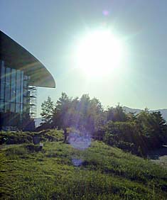 ���i�Δ����قƐ��ɌX�����z